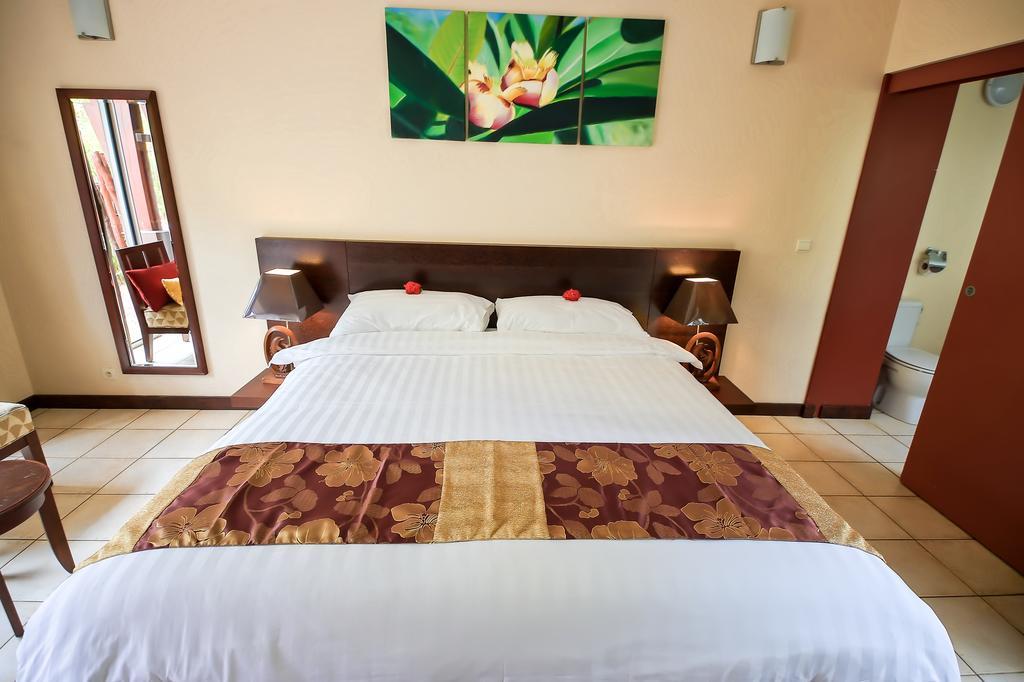 Hotel Kou Bugny Kuto Habitación foto